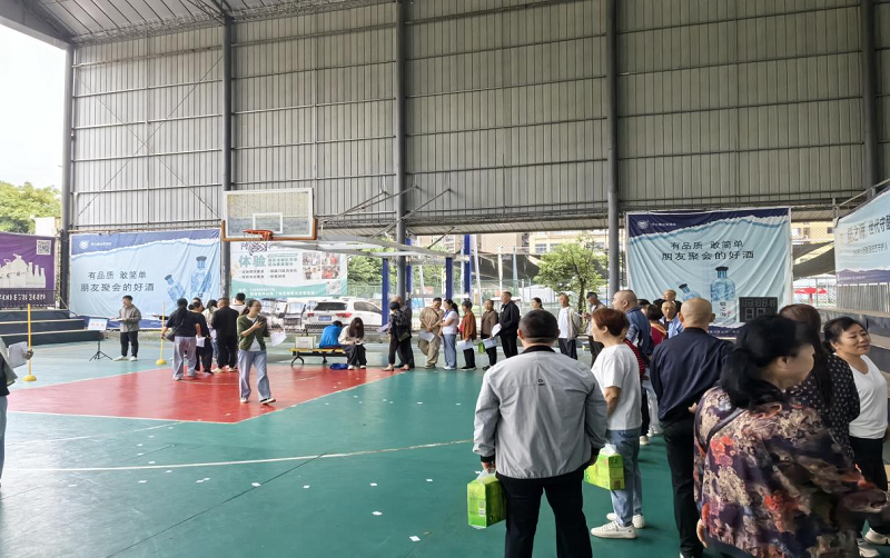 img, 女两类人群, tjJoA